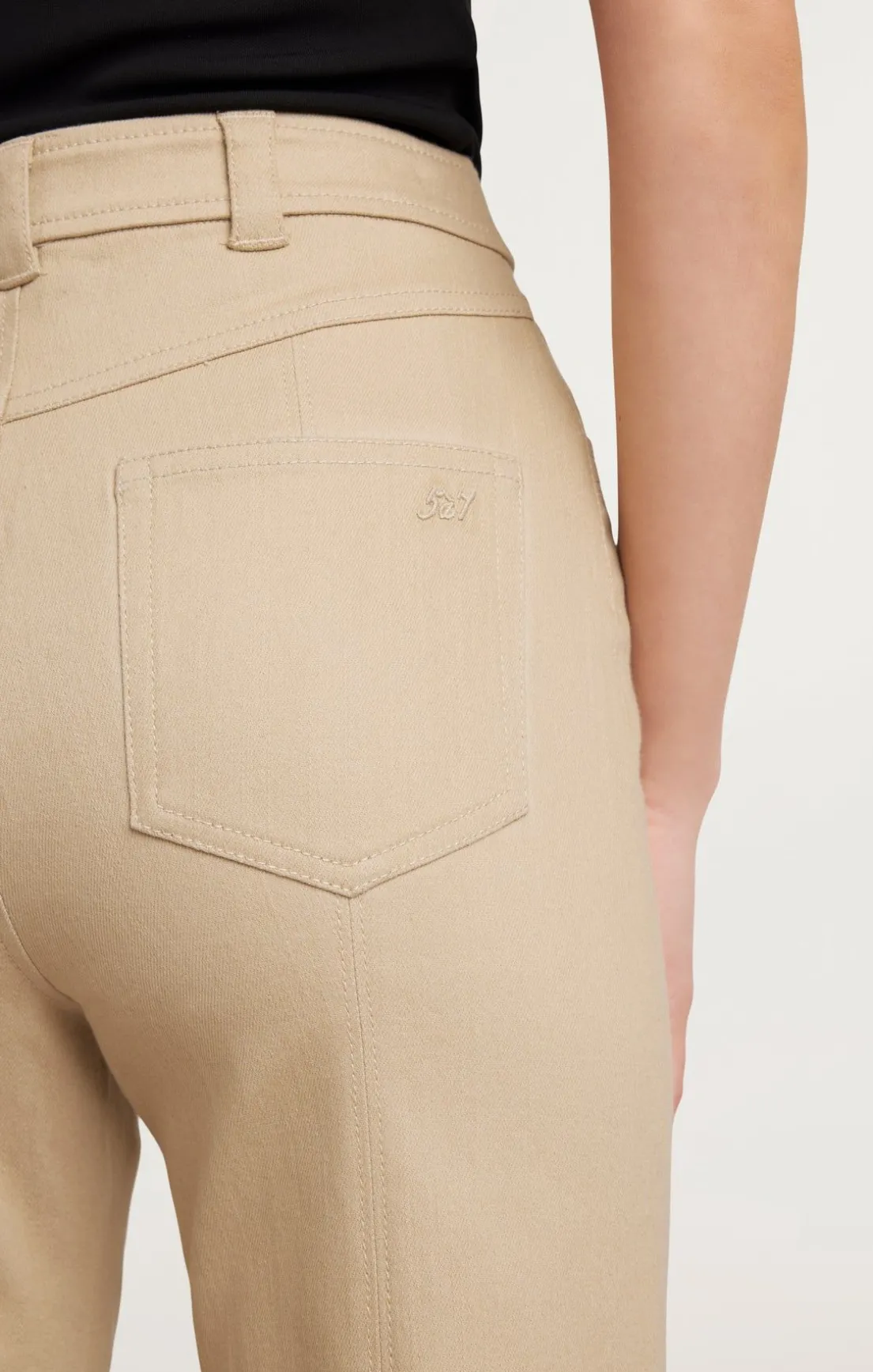 Kaia Pant