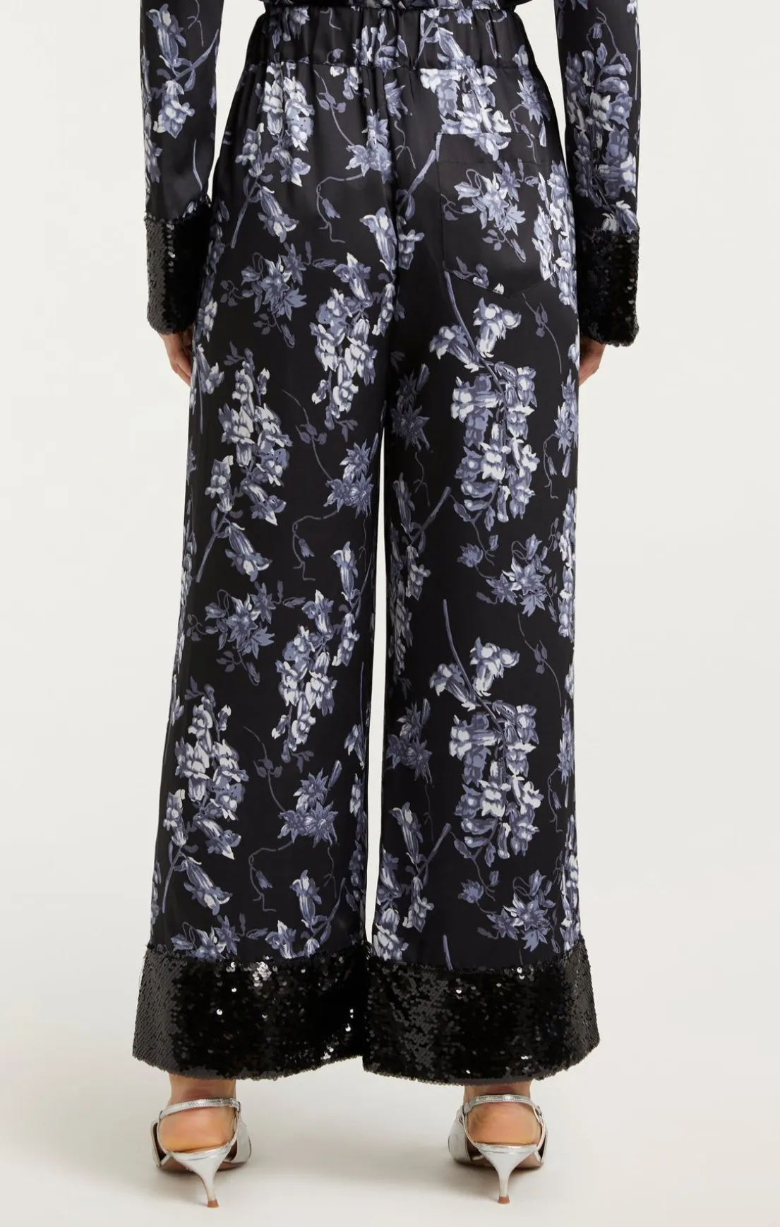Phoebe Pant