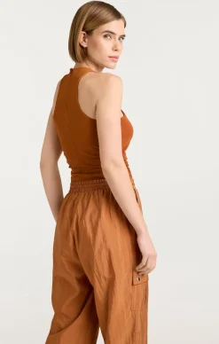Sonya Top